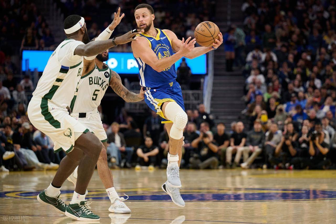 开云-关于库里连续十场比赛得分超过高光表现，曼联挑战极限！的信息